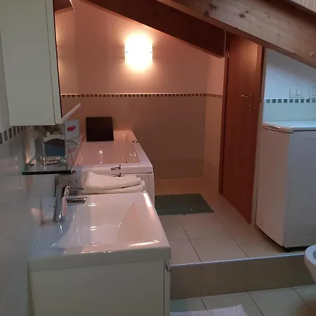 아파트 House *
