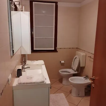 House Apartment *