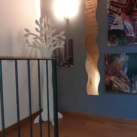 House Apartment *