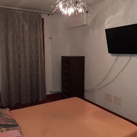 House Apartment *